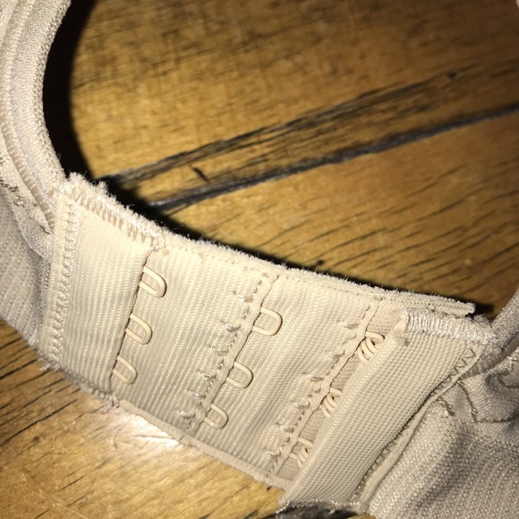 Bali Cool Comfort 40C Beige Bra NWT - Picture 7 of 8